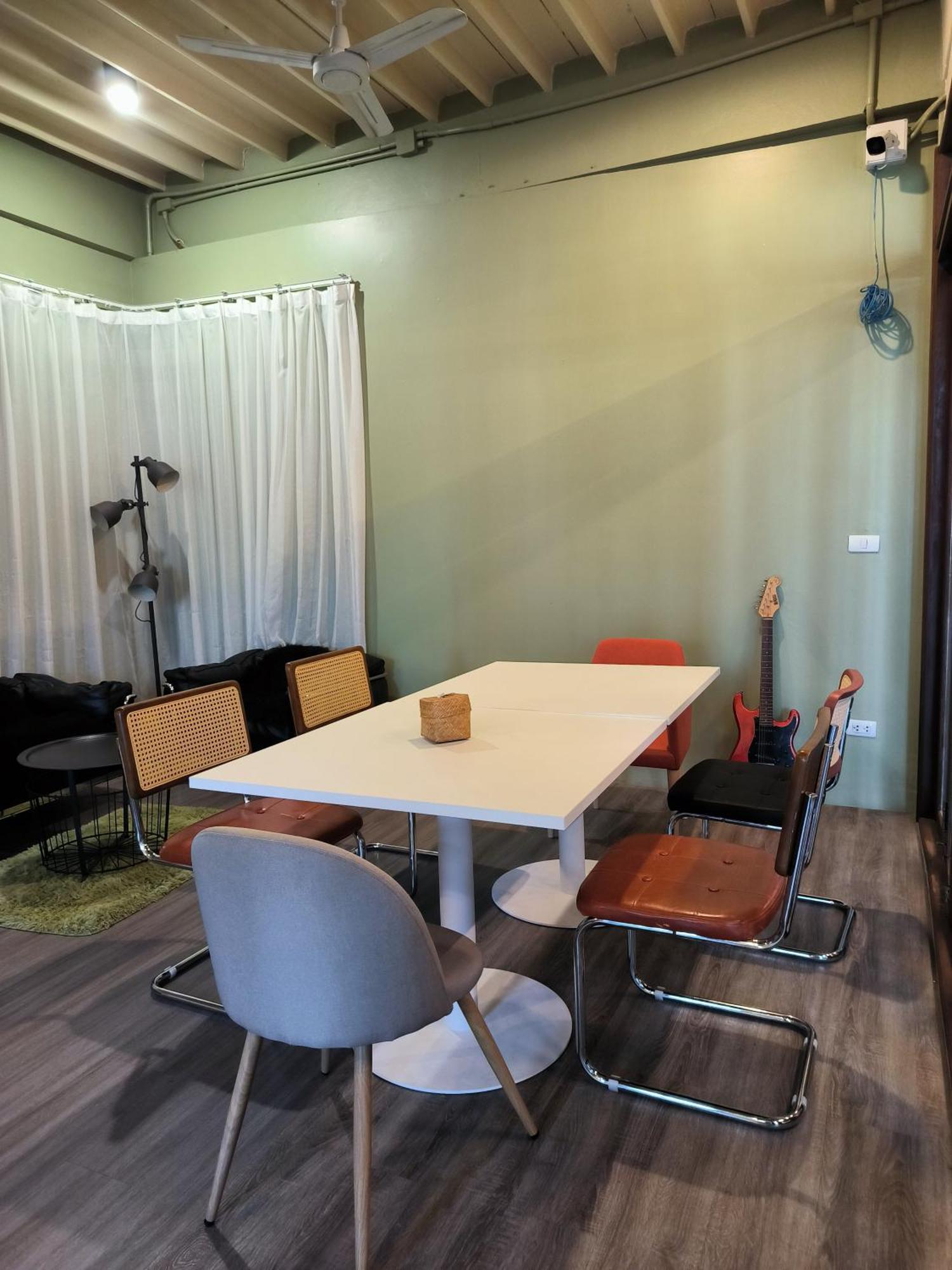 Whereder Poshtel Udon Thani Eksteriør bilde