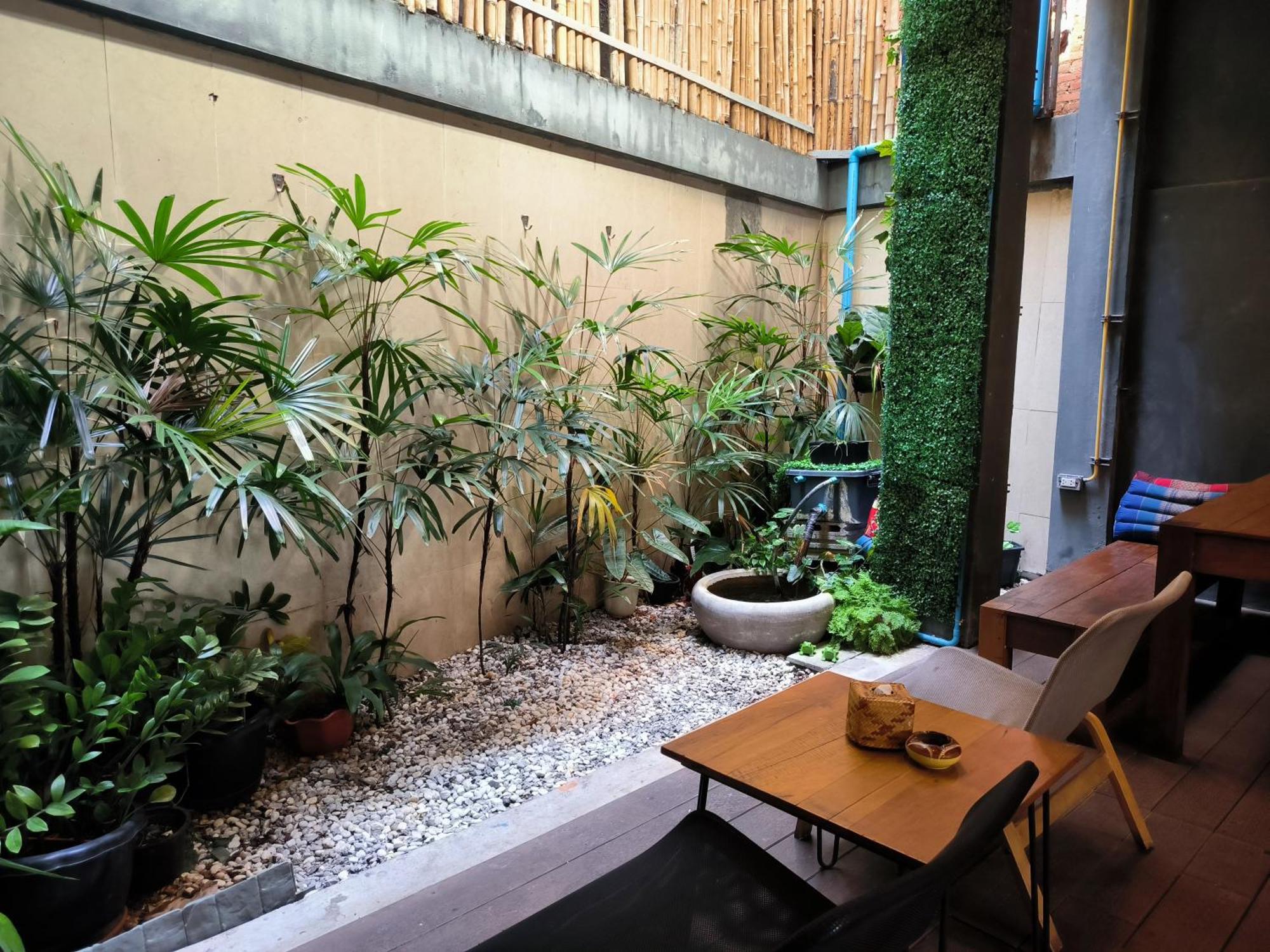 Whereder Poshtel Udon Thani Eksteriør bilde